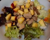 Foto del paso 4 de la receta: Melocotón 🍑 y frambuesa en ensalada 🥗