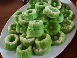 Kue Putu Ayu Hijau