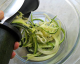 Foto del paso 1 de la receta: Spaguetti de calabacín