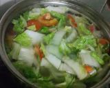 Foto langkah ke 3 dari resep Sayur Bening Sawi Putih.