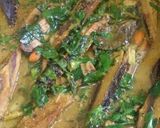 Foto langkah ke 5 dari resep Pindang Tongkol Bumbu kuning kemangi.