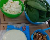 Foto del paso 1 de la receta: Ravioles con tapas de empanadas