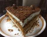 A picture of step 5 of Ice Cream Cake.