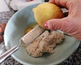 Foto del passaggio 2 della ricetta Frittelle di riso di  San Giuseppe