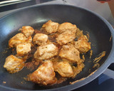 Foto del paso 4 de la receta: Pollo satay con brócoli al vapor