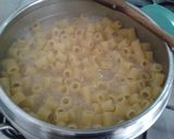 Foto del passaggio 2 della ricetta Pasta e piselli risottata