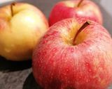 Une image de l'étape 2 de Crumble aux pommes caramélisées flambées au Calvados 🍎.