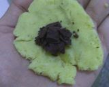 Foto langkah ke 3 dari resep Bola Bola Ubi Coklat Lumer.