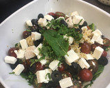 Foto del paso 3 de la receta: Ensalada de espinacas con bulgur al aroma de albahaca