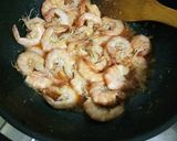 Foto langkah ke 3 dari resep Udang Goreng Garlic.