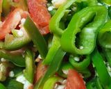 A picture of step 6 of Qeema macroni.