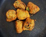 A picture of step 7 of Cheese Chili Poppers.