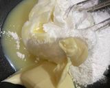 Foto langkah ke 7 dari resep Simple Carrot Cake dengan Orange Buttercream (No Oven).