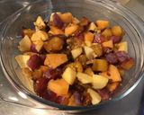 Une image de l'étape 7 de Salade de fruits du jardin au melon et raisins.