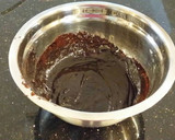 A picture of step 3 of Chocolate Fudge Cake Pops With White Choclate Coating.