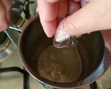 Foto del passaggio 6 della ricetta Cheesecake ai frutti di bosco senza cottura