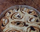 Foto langkah ke 8 dari resep Cinnamon Rolls.