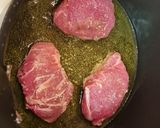 Foto del paso 2 de la receta Carrilleras ibéricas en salsa de manzana y frutos secos