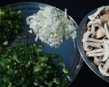 A picture of step 1 of Chatpata Mushroom Masala.