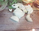 Foto del paso 2 de la receta: Cuartos traseros de pollo al horno con patatas panaderas