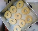 Foto langkah ke 5 dari resep Donat (Tanpa Kentang, Tanpa Telur).