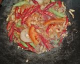 Foto langkah ke 5 dari resep Sayur Oyong Bihun Kuah [masakan simpel].