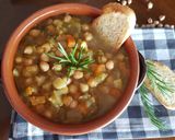 Foto del passaggio 3 della ricetta Zuppa densa di ceci e scarola