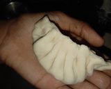 चिकन मोमोस (Chicken Momos Recipe In Marathi) रेसिपी स्टेप 5 फोटो 
