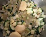 Foto del paso 2 de la receta Crema de Calabacín y Alcachofas
