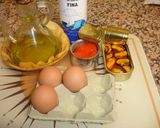 Foto del paso 1 de la receta: Tortilla mejillones en encabeche y pimiento natural