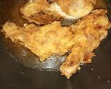 A picture of step 1 of Crispy fried chicken leg piece.