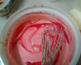 A picture of step 4 of Flavoured cupcakes.