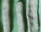 Foto langkah ke 5 dari resep Donat Pisang Wijen Isi Coklat.