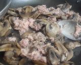 Foto del paso 3 de la receta: Champiñones con atún "Saludable" 🚵🏊