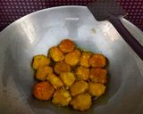 মটর ডালের বড়া দিয়ে দুধ শুক্তো (motor daler bora diye dudh shukto recipe in Bengali) রেসিপির ধাপ 3 ছবি