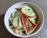 Foto del paso 7 de la receta: Sunomono de Surimi y Pepino ~Ensalada a la Vinagreta Estilo Japonés~