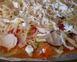 Foto del paso 1 de la receta Pizza casera Brackwurt con bacon y sofrito con curry