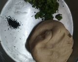A picture of step 3 of Tandoori Roti.