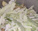 A picture of step 2 of Patta gobhi ki sabji.