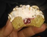 Foto del paso 11 de la receta: Cupcakes relleno de crema de fresa y cubiertos de cajeta