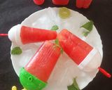 वाटरमेलन पाॅप्सिकल (watermelon popsicles recipe in Hindi) रेसिपी चरण 5 फोटो