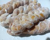 Foto langkah ke 5 dari resep Donat kepang tanpa telur.