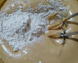 Foto langkah ke 3 dari resep Gluten Free Palm Sugar Cake.