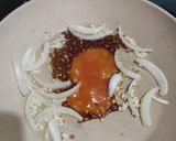 Foto langkah ke 5 dari resep Tilapia Fish Steak with Black Pepper Sauce.