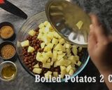 A picture of step 1 of Chana Chaat.