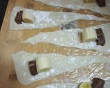 A picture of step 5 of Chocolate banana croissants.