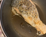 Foto del paso 2 de la receta: Salmón con puré de brócoli 🥦