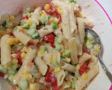 Foto langkah ke 4 dari resep Penne Pasta Vegetable Salad.