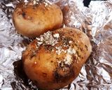 Une image de l'étape 3 de Cabillaud en papillote et pomme de terre au four 😋.