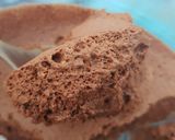 Une image de l'étape 2 de Mousse au chocolat vegan.